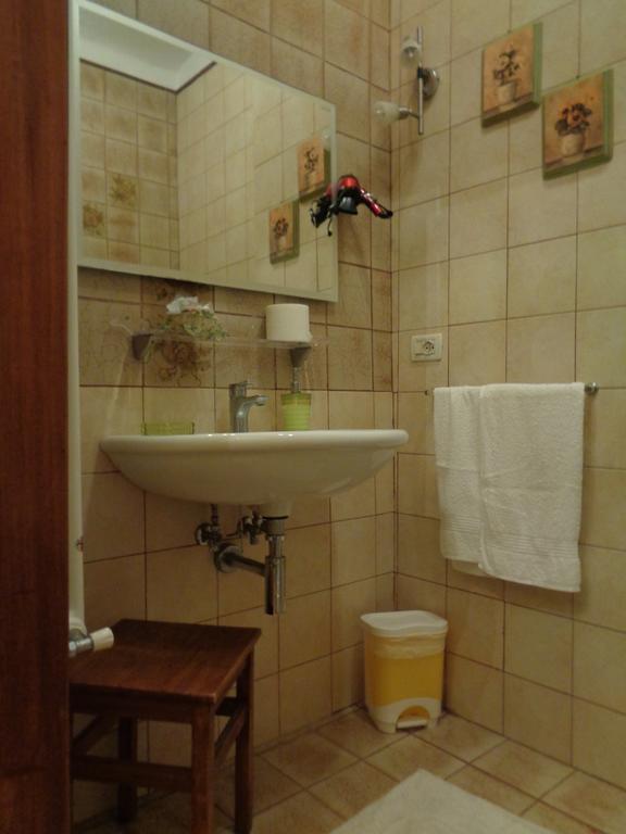 Affittacamere La Camelia Лукка Екстер'єр фото